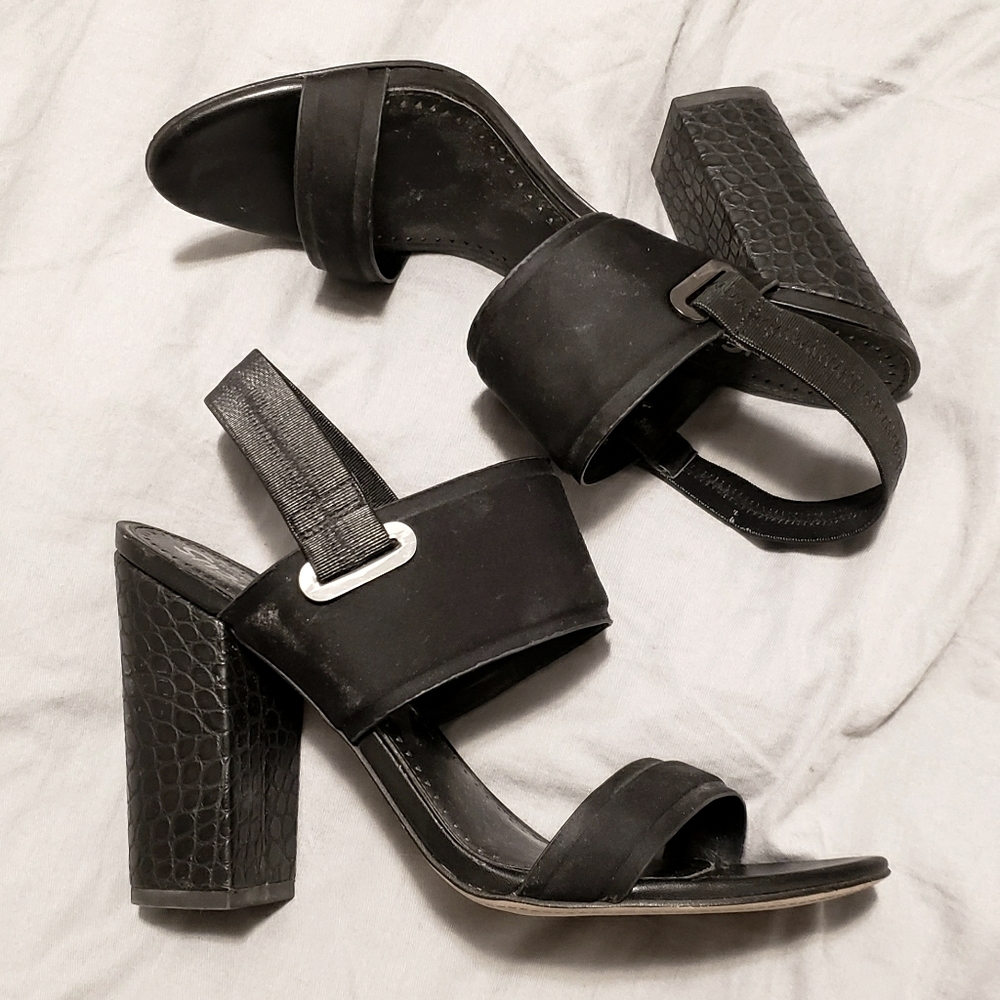 Chunky heels